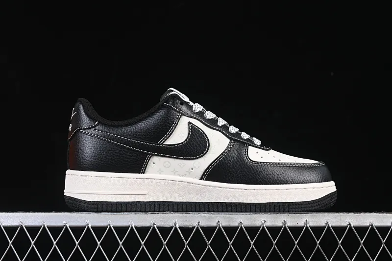 All categories Nk Air Force 1 Air Force series Nk Air Force 1 Low Air Force low-top Nike Air Force 1'07 Low LV joint beige black red small double hook Air Force 1 low-top casual sneakers MZ9588-813